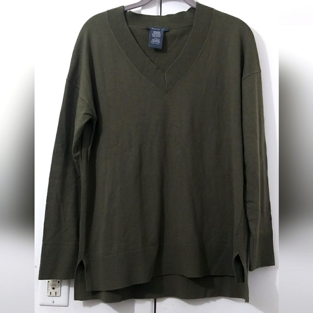 Dark Grey V neck Sweater by MATTY M size small